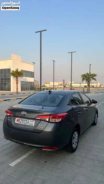 للبيع تويوتا يارس 1.5 2