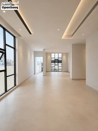 تحفة سكنية فاخرة في موقع مميز بحي السلام – بوشر 37 4