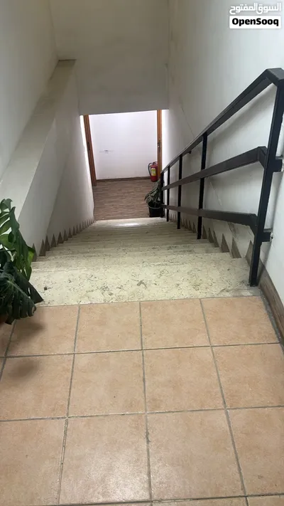 فرصة استثمارية مميزة - هنجر صناعي للبيع في المقابلين جاهز تماما يصلح لكل نشاط تجاري ref: 5438 2