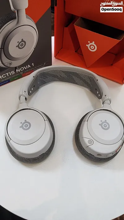 سماعة SteelSeries Arctis Nova إحترافيه مستعمل للبيع بسعر حرق 3