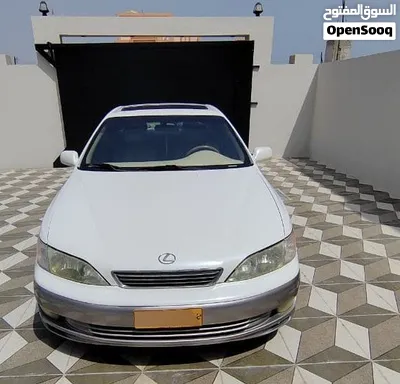 لكزس 300اي اس للبيع 3
