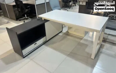 Modern Executive Office table 4