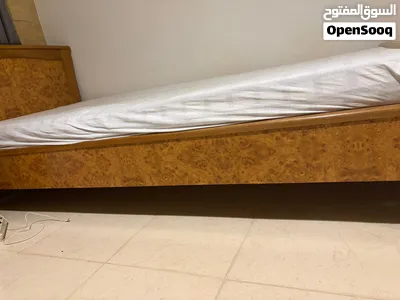 طقم غرفة نوم لاتيه تلبس فورمايكا مستعمله للبيع بداعي السفر 3