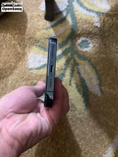 ايفون 12 برو ماكس للبيع 2
