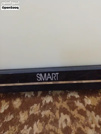 شاشة SMART 50 FHD DLED مكسورة الضو والصوت شغال الموديل : LED SSCK50 2