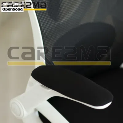 A TIGER 068 MANAGER CHAIR WHITE BLACK 4