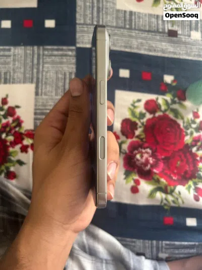 iPhone 16pro 128 gb 2