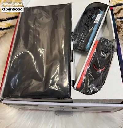 للبيع جهاز ننتيندو سويتش 2 ( نسخه الشرق الاوسط مع شريط فيزيكل) مستعمل اقل من شهرين نظيف جدا 2