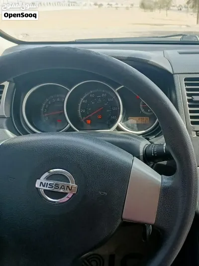 Nissan Versa with very good condition 2