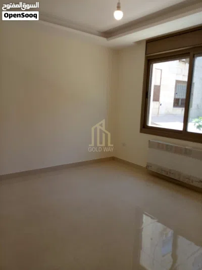عقار مميز في موقع مميز في ام اذينة شقة أخير مع روف 216م / ref 1396 4