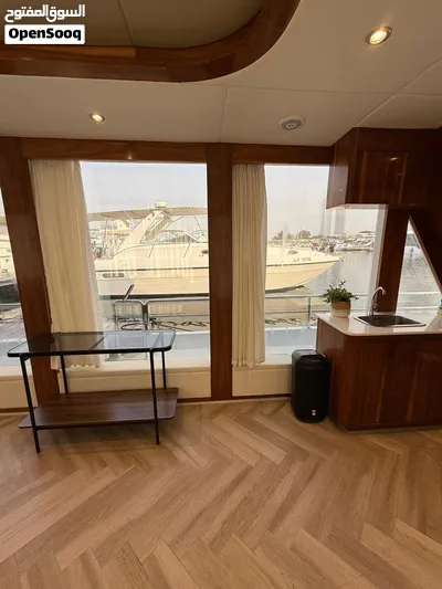 للبيع House boat AC موديل 2024 بحاله جيده جدا 2