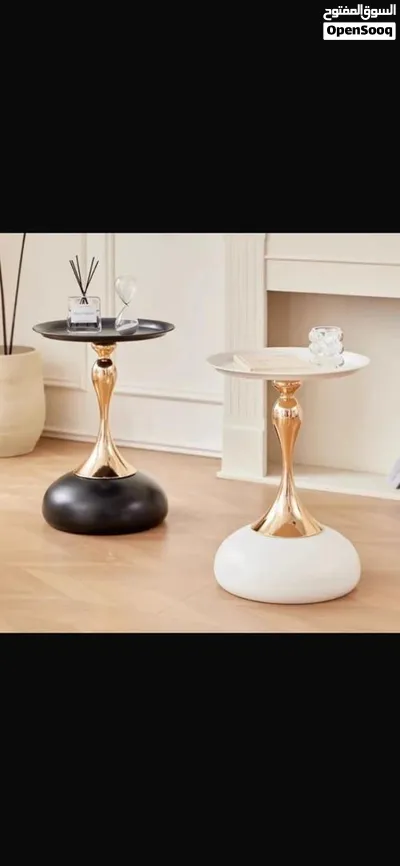 Modern Round Side Table with Glossy Gold Stand 2