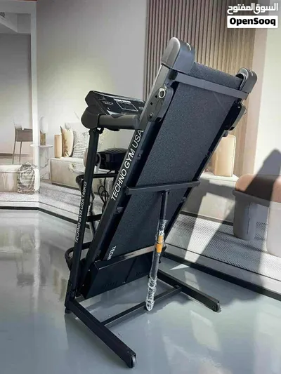 مشاية كهربائية140ك TechnoGym USA 2
