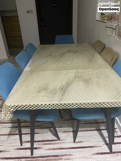 طاولة الطعام 2