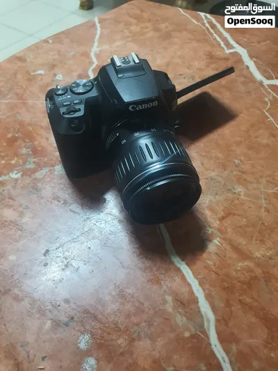 كاميرا كانون 250d شغالة فقط تحتاج شاشة 2