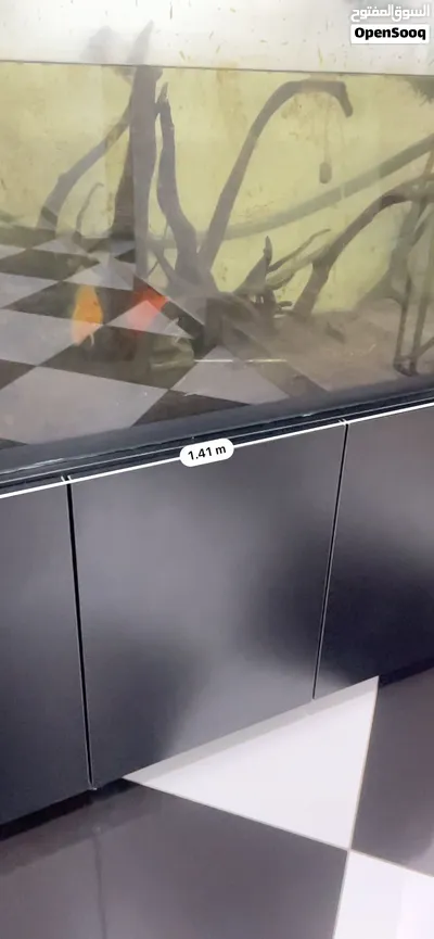 Aquarium with cabinet 4
