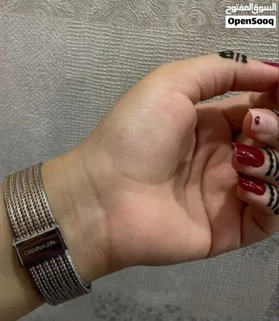 ساعه كالفين كلاين مستخدمه استخدام خفيف 2