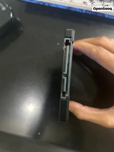 ذاكرة 2TB SATA SSD مستعمل شهرين شبه جديد قابل للتفاوض 3