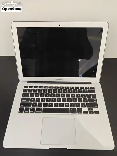 MacBook Air 2017 i5 - 13 inch - 8GB and 256GB SSD 3