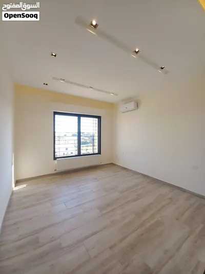 شقة طابق اخير مع روف بمرج الحمام 15534 3