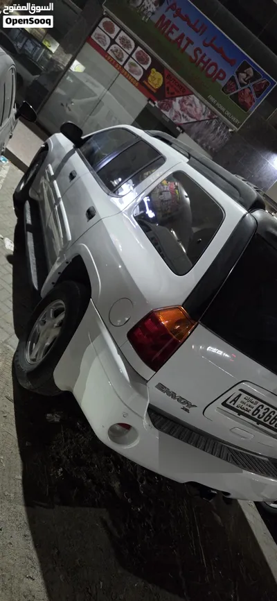 GMC INVOY 2006 gcc V8 4×4 in very good condition. only 161000km . 4