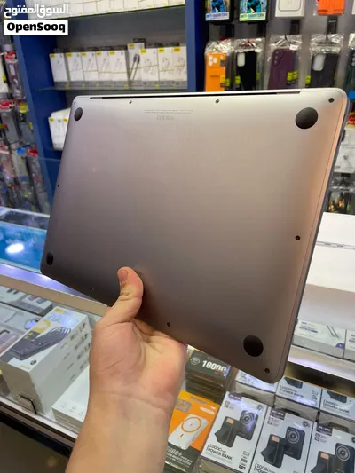 MacBook M1 - 256GB - 8Ram - 92% BT ماك بوك ام ون - 256 جيجا - 8 رام - 92٪ بطارية 4
