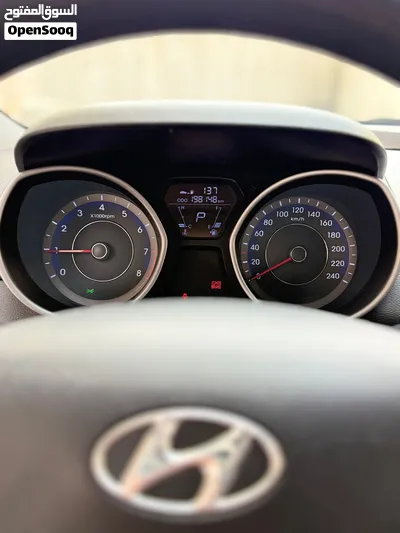 هونداي افانتي MD 2012 3