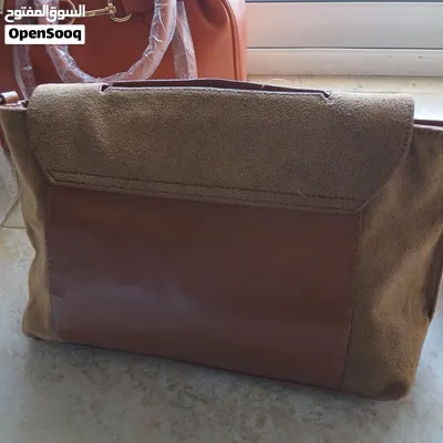 شنط بارفوا accessories جداد كل شيء اله سعر مختلف شنطة بارفوا تبدأ الأسعار من 2