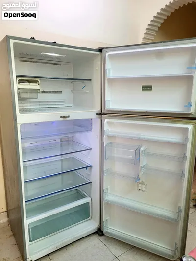 للبيع ثلاجة توشيبا ⁦⁦Toshiba⁩⁩ ⁦⁦No⁩⁩ ⁦⁦Frost⁩⁩، الفئة الكبيرة ⁦⁦711L ...