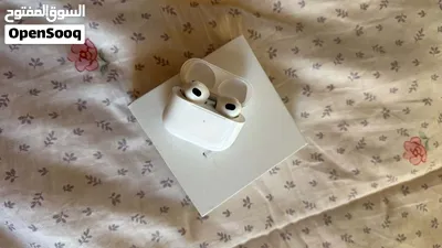 AirPods 3.... 2