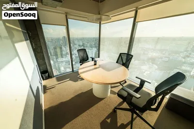 Modern Office Tables for Sale in Riyadh 3