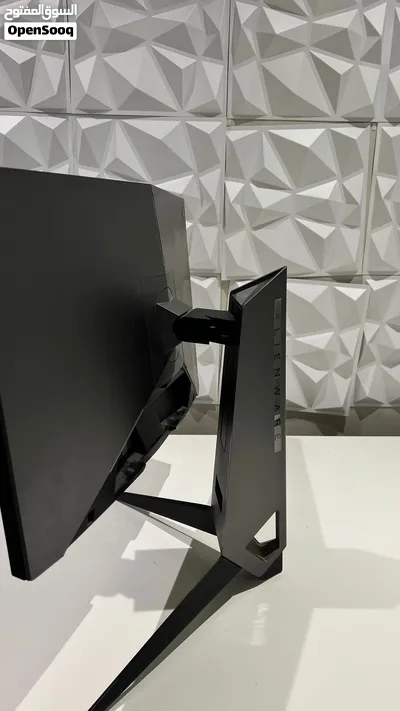 شاشة قيمنق 240Hz (فريم) 4