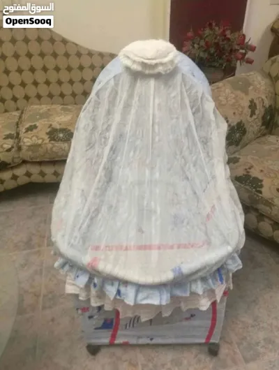 سرير أطفال للبيع بحالة الجديد 2