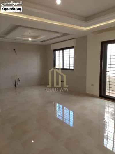 شقة للبيع مميزة أرضية 200م _150م خارجي في أجمل مناطق خلدا بسعر مغري / ref 9862 4