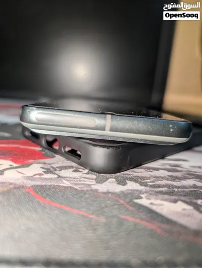 google pixel 8 4