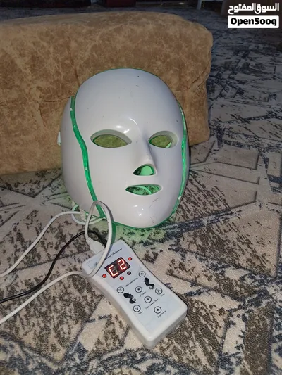 قناع ضوئي لمعالجة البشرة 2