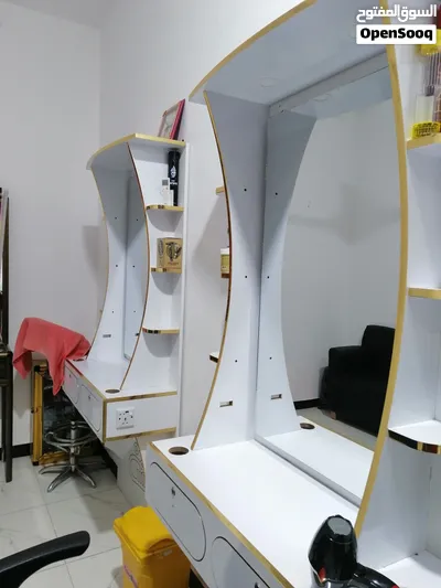 ميز حلاقه للبيع 3