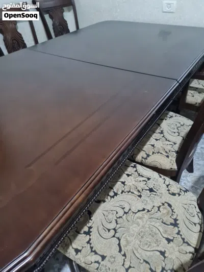 طاولة سفرة مع 8 كراسي 4