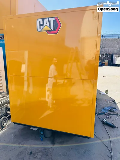 مولد كهرباء 350 KVA نوع CAT جديد 3