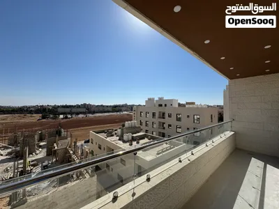 شقة طابق ثالث مع روف فاخرة جداً في البنيات طريق المطار 5 غرف نوم مساحة 450م2 من المالك مباشرة 2