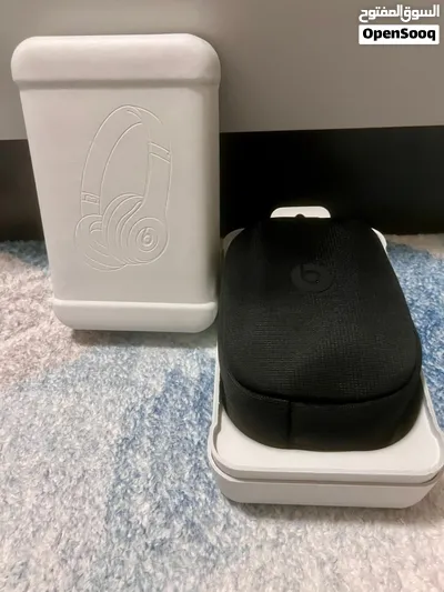 Headphones, Beats Solo 4s (all included) 2