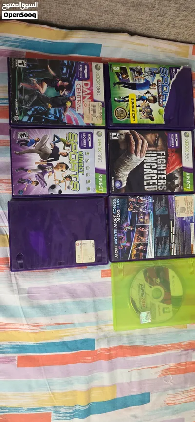 xbox 360 with 2 controllers 4