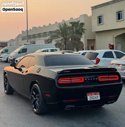 Dodge Challenger SXT 2019 دودج شالنجر 2019 6 سلندر وارد كندا 4
