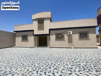 3 منازل واستديو خارجي للبيع في #كرزاز الموقع: كرزاز – بالقرب من نادي الفروسية وعلى الطريق القطران 4