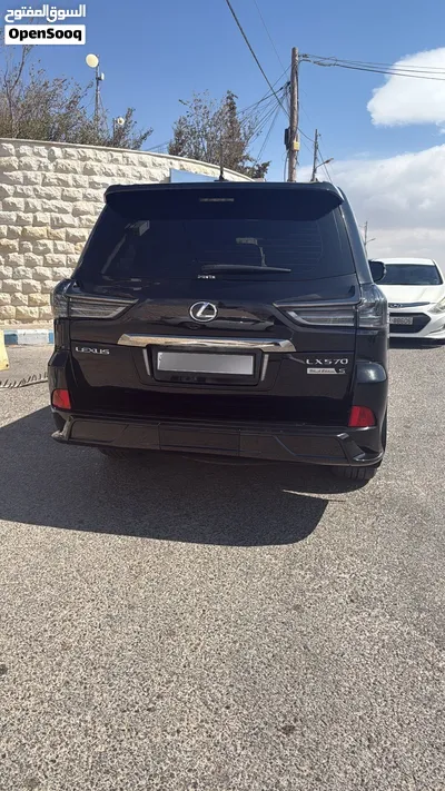 2019 Lexus LX570 S (Black Edition) 2