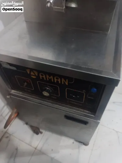 مكينة برست و صاج حق سكريم وعجانه وفرن كبير بضاعه مضمون ضمانه من المعدوم 3