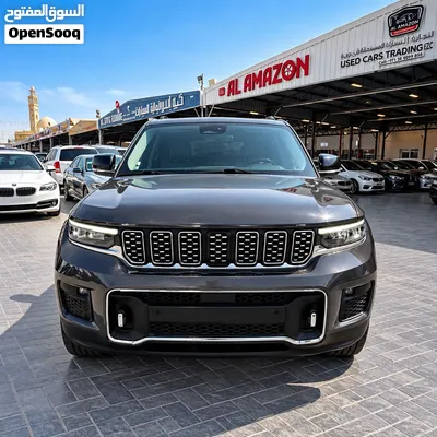Jeep Grand Cherokee L overland 2022. 3.6L V6 with low odometer 84,000 KM and RWD 4