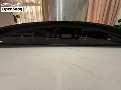 ساحبة مطبخ (شفاط) TIKMA استيل وزجاج أسود بحالة ممتازة 2