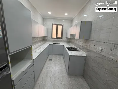 مصنع المنيوم ابواب 2