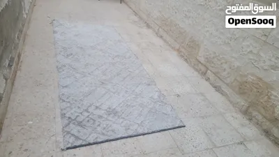 موكيتة مرتبة و نظيفة مع ممر صغير 3